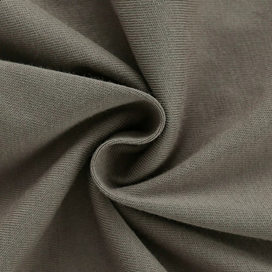 Boys' autumn and winter styles, European and American children's round-neck long-sleeved T-shirts, casual tops.